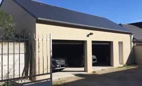Garage double avec porte service et toiture eternit - Halsou -64880 -