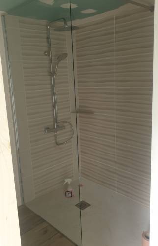 Pose de la Faïence et nouveau espace douche