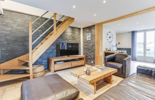 Rénovation complète d’une maison à Saint-Marcellin : un intérieur moderne et cohérent pièce de vie