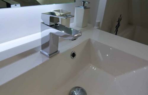 Salle de bains : exemples de réalisations de votre agence La Maison Des Travaux Lyon Ouest