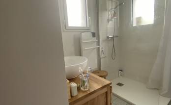 Salle de bain rez-de-chausée rénovée Vannes