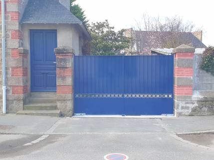 Nouveau portail acier, fer rond, Cancale