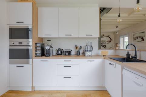 Rénovation d'une cuisine simple et chaleureuse, Saint Germain au mont D'Or (69650) : linéaire préparation