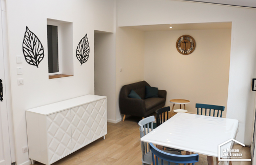 Véranda aménagée en salon