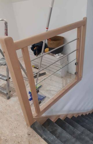 Garde corps hêtre et tube inox