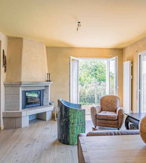 Pose d'une porte-fenêtre près de Landerneau (29)