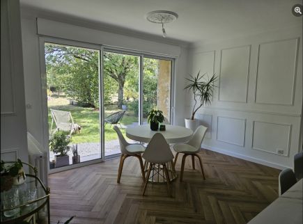 porte fenetre 3 vantaux morlaix photo d'illustration