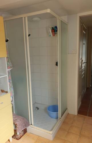 sdb à rénover maison