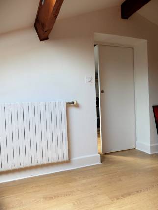 Champagne au Mont d'Or (69410) : rénovation des combles avec création d'une salle d'eau et remplacement de l'escalier