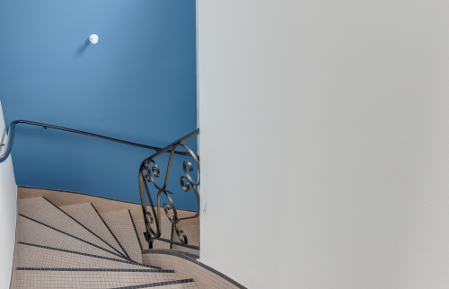 Escalier menant aux chambres - Rénovation complète d'une maison de 130 m² à Vertou