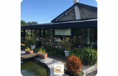 une véranda en aluminium thermolaqué 