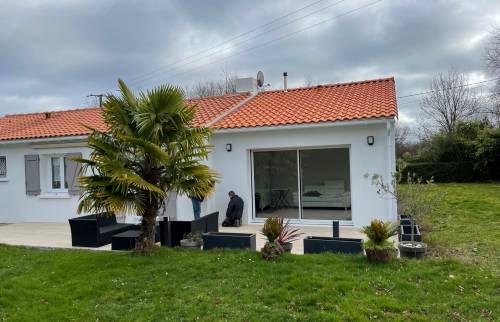 Création d'une terrasse parquet imitation bois à Vertou