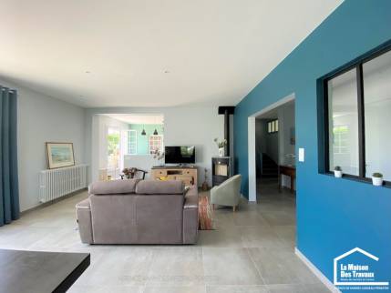 Rénovation moderne d'un salon et salle à manger à Damgan 56750