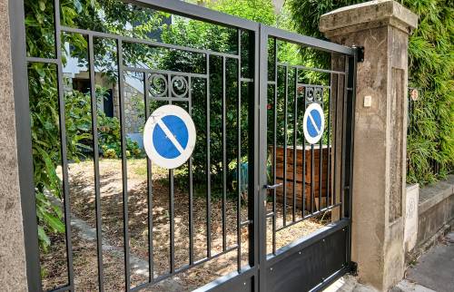 Portail thermolaqué et découpe laser 