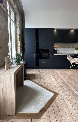 Rénovation d'un appartement avec une cuisine sur mesure à Bordeaux 