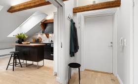 Rénovation intérieure ancienne bâtisse avec poutres apparente Velus et cousuine ouverte à Guérard (77580)