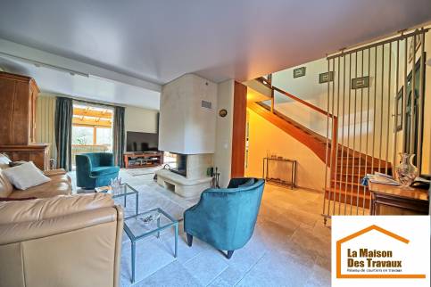 Salon rénové (Varennes-Jarcy 91480)