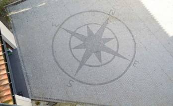 Terrasse rose des vents boussole