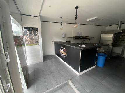  Local commercial avant travaux de rénovation intérieure - Nantes 44