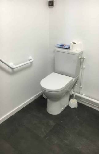 Rénovation WC PMR Entreprise - La Maison des Travaux Rouen