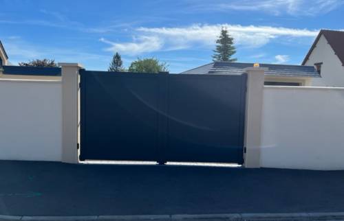 Porte double battants motorisés