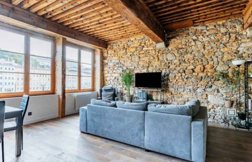 Rénovation complète d'un appartement en style industriel , quartier Vieux Lyon