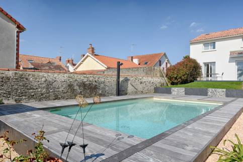 Réalisationd e la plage de piscine