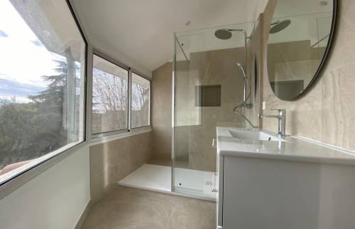 Salle de bain clé en main