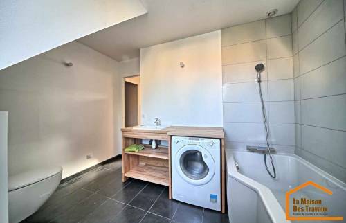 Un garage transformé en pièce de vie à Saint-Avertin (37550)