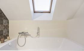 baignoire dans les combles