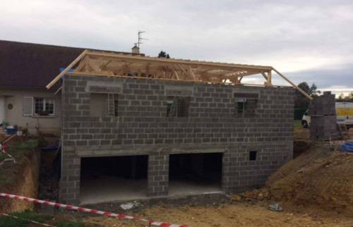 Installer une charpente en bois à Honfleur