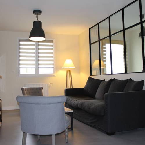 Pose d'une verrière d'atelier