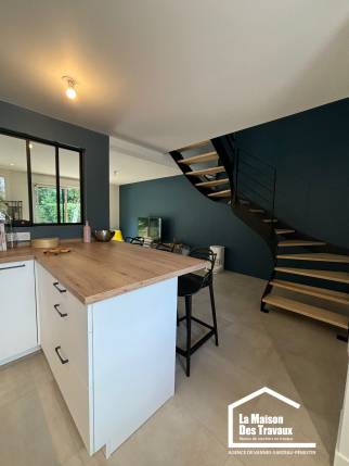 cuisine fonctionnelle avec ilot central