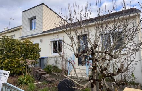  Création d'une lucarne Nantes Sud pour agrandir une chambre - vue extérieur