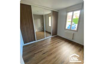 Chambre avec dressing 
