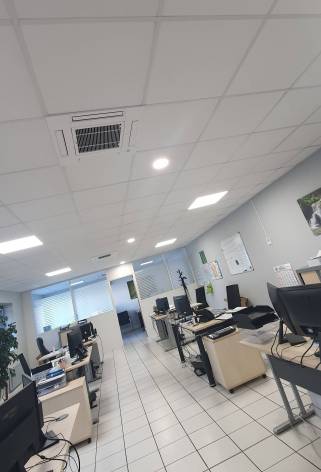 Installation d'un système de climatisation gainable dans des locaux professionnels - Brie-Comte-Robert 77170