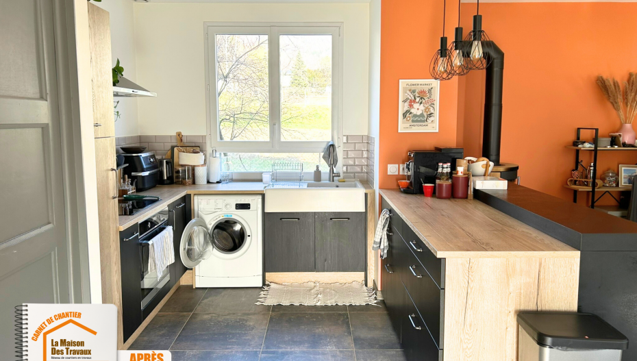 pose carrelage design, carrelage effet pierre, faux plafond avec spots, peinture murale rénovation, revêtement sol cuisine