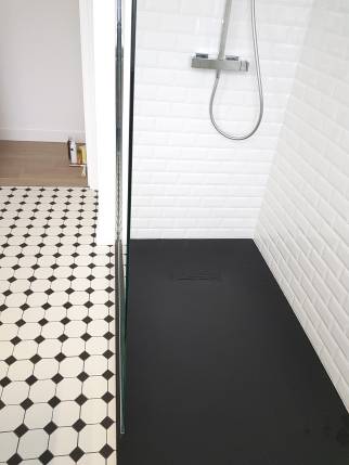 Réfection du sol de salle de bain à Villars