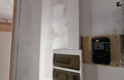 Armoire électrique après