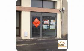 Pose d'une vitrine en aluminium à Granville (50400)