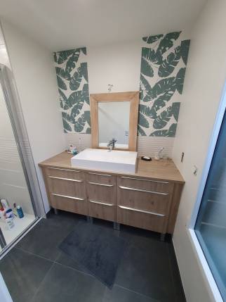 Rénovation de Salle de Bain Terminée : Modernité et Fonctionnalité