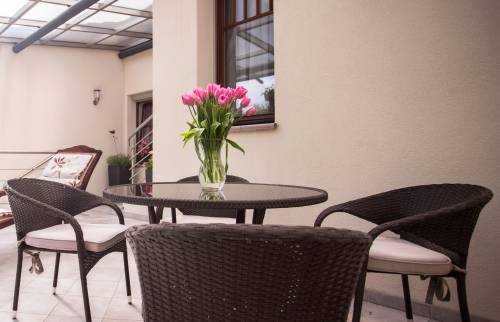 Terrasse sur pilotis - finiton crépi ravalement extérieurs - Orvault - 44700 - 