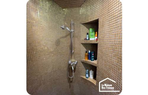 Création d'une douche hélicoïdale, à Granville (50400) !