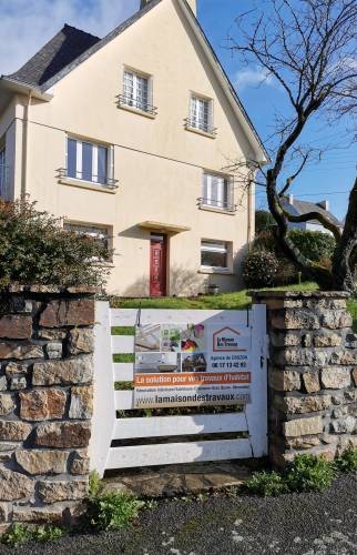 Chantier ravalement maison à Châteaulin - projet  La Maison Des Travaux Crozon -