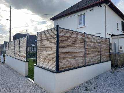 Nouvelle clôture de la maison (Caen 14000)