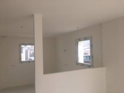 Demi-cloison avant pose de verrière dans la cuisine - Nantes 44