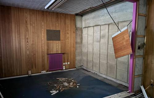 Dépose de cloisons et des revêtements - architecte 73, bureau d’étude 73, concepteur 73, maçon 73, plaquiste 73, peintre 73, décorateur intérieur 73, carreleur 73, menuisier 73, électricien 73, plombier 73, isolation thermique 73