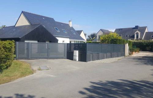 Création portail et clôture aluminium à Saint-Lunaire