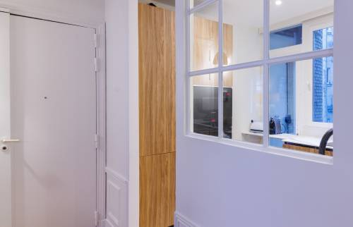 Création d'une verrière donnant sur l'entrée et la pièce de vie - Yvelines