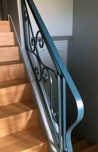 Rampe d'escalier rénovée